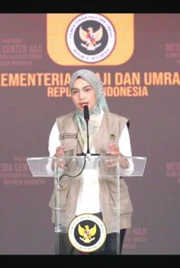 19 Mobil Golf di Mina Siaga Bantu Jemaah Lansia Saat Lontar Jumrah