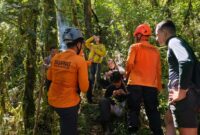 Tiga pendaki WNI dan WN Rusia tersesat di Gunung Batukaru Bali dan diselamatkan SAR( Poto : kompas.com)