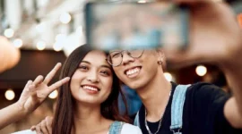 Ilustrasi selfie. Foto: Shutterstock