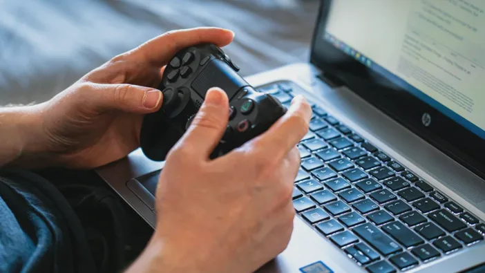 Foto: Cara Main Game PS2 di PC Lewat PCSX2 Terbaru 2026, Aman dan Tanpa Lag!. (Illustration by Pexels)