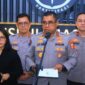Kapolri Jenderal Listyo Sigit Prabowo merotasi sembilan Kapolda dalam mutasi terbaru Polri tahun 2026. Simak daftar lengkap nama dan jabatan barunya.( Poto : dok.merdeka.com ).