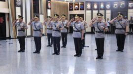 Kapolri Jenderal Listyo Sigit Prabowo memimpin sertijab pati Polri. Komjen R Z Panca Putra resmi menjabat Kalemdiklat Polri bersama rotasi sejumlah Kapolda.( Poto : detiknews ).