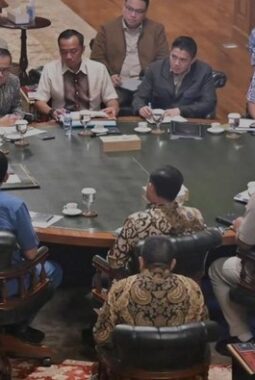 Prabowo Pimpin Ratas Hambalang Bahas Aspirasi Buruh
