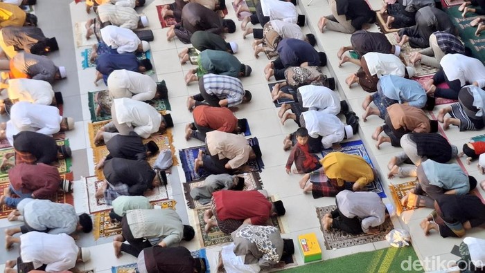 Foto: Ilustrasi salat Idul Adha (Aprilia Devi/Detik.com)