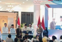 Presiden Prabowo Subianto saat meresmikan Museum Ibu Marsinah di Nganjuk dan menyampaikan pidato tentang penegakan hukum serta kritik terhadap kolusi aparat dan kapitalis. ( Poto : IDN TIMES ).