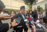 Said Iqbal menjawab pertanyaan wartawan di Kompleks Istana Kepresidenan, Jakarta, Senin (8/6/2026). Poto : ANTARA 
