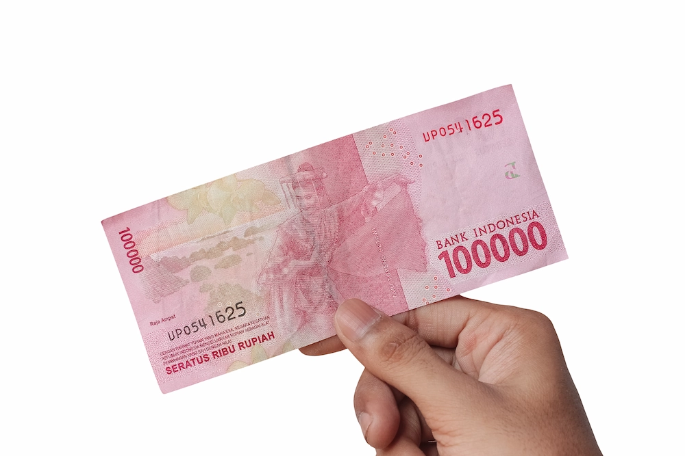 Uang Rupiah dengan pecahan Rp 100.000( poto : pegadaian )