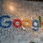Perusahaan induk Google, Alphabet Inc (GOOG, GOOGL) resmi menggeser posisi Apple (AAPL) sebagai perusahaan dengan kapitalisasi pasar terbesar kedua di dunia.( poto : kompas.com )