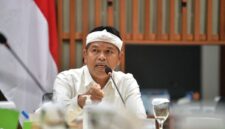 Gubernur Jawa Barat Dedi Mulyadi menyoroti pemadaman listrik Jawa Barat yang terjadi di sejumlah wilayah dan meminta PLN segera menyelesaikan gangguan tersebut.( poto : kompas.com)