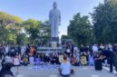 Aksi demonstrasi di Taman Apsari, Gedung Grahadi Surabaya pada Senin (15/6/2026) lalu.( poto : kompas.com )