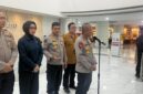 Kapolda Jabar Irjen pol Rudi Setiawan tegah menjelaskan kondisi korban YTR di RSUP Hasan sadikin Bandung,Kota Bandung, selasa (23/6/2026).( poto : kompas.com )