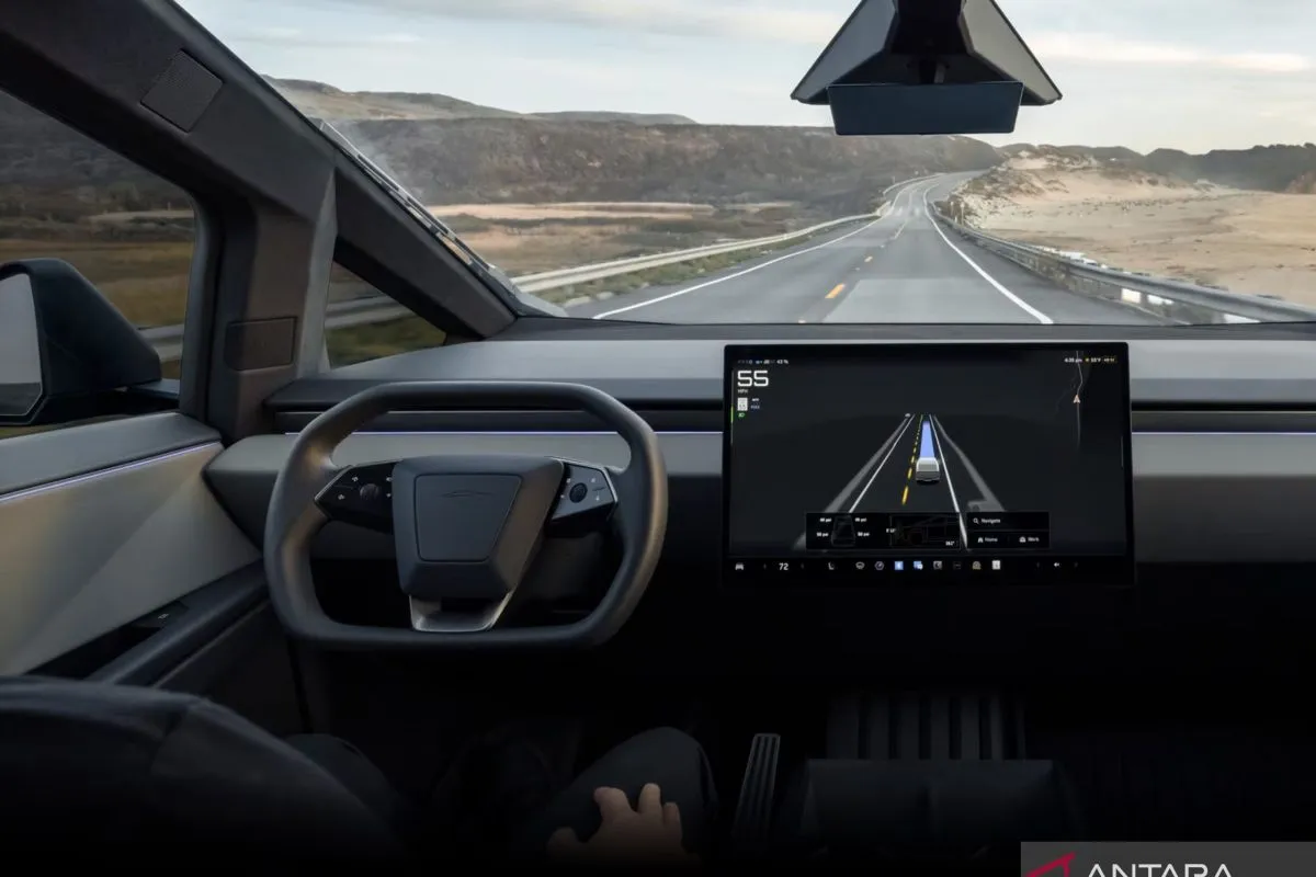 Teknologi Full Self Driving yang dikembangkan Tesla( ilustrasi poto : ANTARA )