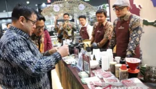 Salah satu pelaku usaha Indonesia ikut serta dalam ajang World of Coffee Bangkok 2026 di Thailand pada 7-9 Mei 2026.( poto : ANTARA )