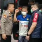Roy Suryo dan Tifauzia Tyassuma atau dokter Tifa menjalani pemeriksaan kesehatan di Rumah Sakit (RS) Polri Kramat Jati, Jakarta Timur, Jumat (19/6/2026).( poto : ANTARA )