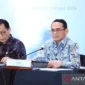 Kepala Eksekutif Pengawas Lembaga Pembiayaan, Perusahaan Modal Ventura, Lembaga Keuangan Mikro dan Lembaga Jasa Keuangan Lainnya (PVML) Otoritas Jasa Keuangan (OJK) Agusman (kanan).( poto : ANTARA )