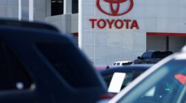 Penjualan Toyota secara global ditopang oleh penjualan domestiknya di Jepang Foto: REUTERS/Mike Blake
