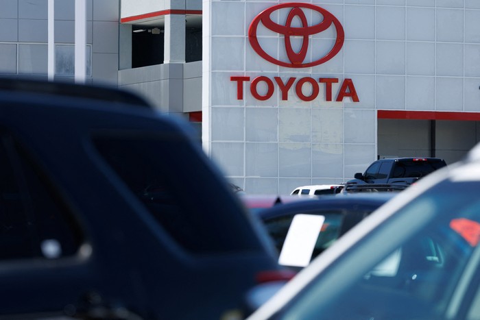 Penjualan Toyota secara global ditopang oleh penjualan domestiknya di Jepang Foto: REUTERS/Mike Blake
