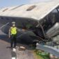 Kecelakaan bus jemaat HKBP di Batam menewaskan 1 orang dan melukai belasan lainnya.( iluistrasi poto : istimewa )