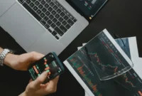Foto: Cara Kelola Valas Tanpa Ribet, Strategi Investasi 2026 Ala DBS Indonesia. (Illustration by Pexels)