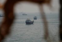 Foto: Selat Hormuz kembali ditutup Iran (REUTERS/Stringer)