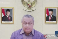 Gubernur Bank Indonesia Perry Warjiyo dalam konferensi pers hasil Rapat Dewan Gubernur (RDG) BI di Jakarta, Kamis (18/6/2026). ( poto : ANTARA )