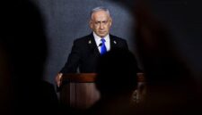 PM Israel Benjamin Netanyahu (dok. REUTERS/Ronen Zvulun/Pool/File Photo)
