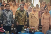 Wali Kota Sungai Penuh Alfin, SH menghadiri acara Pengukuhan DWP Sungai Penuh masa bakti 2024–2029 di Aula Kantor Wali Kota pada Kamis (23/7/2026).(poto: oegopost.id).