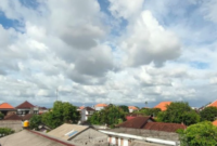 Ilustrasi cuaca berawan. (Foto: Hakim Abufeeza/detikBali)