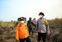 Kapolda Jambi Irjen Pol. Krisno Halomoan Siregar memimpin langsung kegiatan monitoring lapangan tersebut. Ia mendampingi Gubernur Jambi Al Haris serta Danrem 042/Gapu Brigjen TNI Nyamin pada Kamis (27/8/2026).(poto: oegopost.id).
