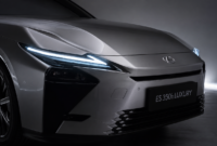 Sedan mewah All-New Lexus ES.(poto: kompas.com).