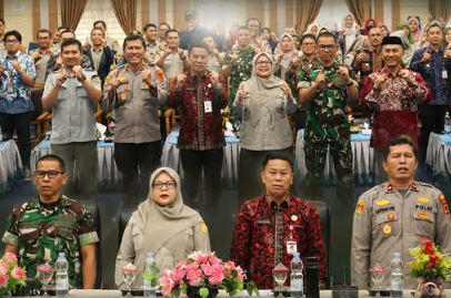 Sekretaris Daerah Kota Sungai Penuh, Alpian, membuka Rapat Koordinasi Percepatan Swasembada Pangan Berbasis Pertanian Modern.(poto: oegopost.id).