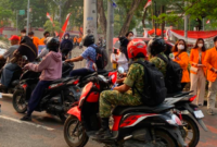 BEM Fakultas Hukum Universitas Jambi menyasar kawasan jalanan Telanaipura, Kota Jambi, pada Jumat (28/8/2026).(poto: oegopost.id).