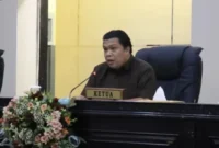 Ketua DPRD saat memimpin rapat/sumber foto humas