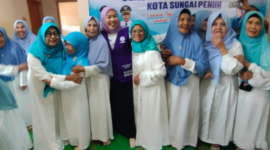 Ketua Tim Penggerak PKK Kota Sungai Penuh Ny. Sri Kartini Alfin menghadiri acara peluncuran Sekolah Lansia Tangguh Kota Sungai Penuh pada Selasa siang (15/9/2026).(poto: oegopost.id).