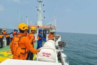 Tim SAR gabungan mengintensifkan pengerahan armada untuk mencari rombongan jurnalis hilang Selat Sunda pada pencarian hari kesembilan, Rabu (16/9/2026).(poto: kompas.com).