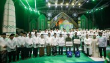 Penyerahan apresiasi berlangsung bertepatan dengan gelaran tasyakuran Jateng Bersholawat pada Rabu (23/9/2026) malam.(poto: detik.com).