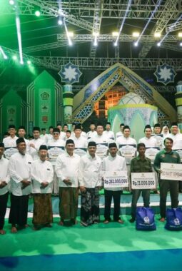 Kafilah MTQ Jawa Tengah Raih Bonus Uang Pembinaan dan Umrah