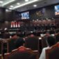 Sidang gugatan PHPU Presiden dan Wakil Presiden Pilpres 2024 soal syarat pendidikan pencalonan Gibran Rakabuming Raka di MK, Rabu (23/9/2026).(poto: detik.com).
