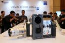 Ilustrasi: pameran vivo X300 Ultra di Indonesia, pamerkan aksesori kamera profesional Zeiss dan SmallRig.(poto: AI).