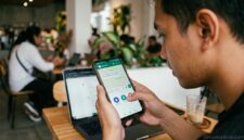 Ilustrasi: Mengirim video ukuran besar di WhatsApp kini lebih mudah lewat berbagai trik praktis.(poto: AI).
